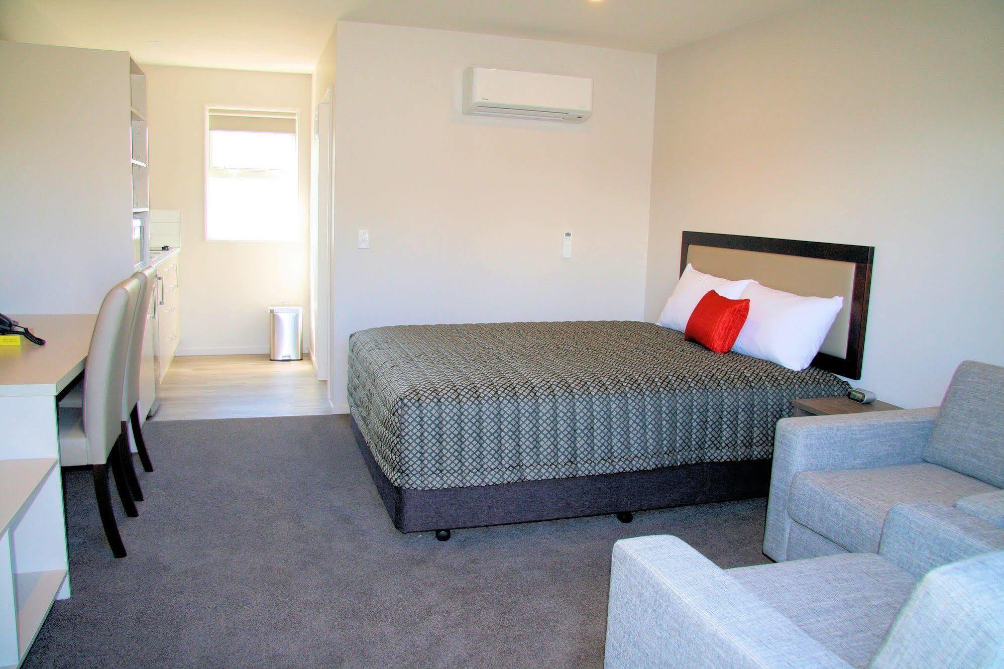 Oxford Village Motels מראה חיצוני תמונה