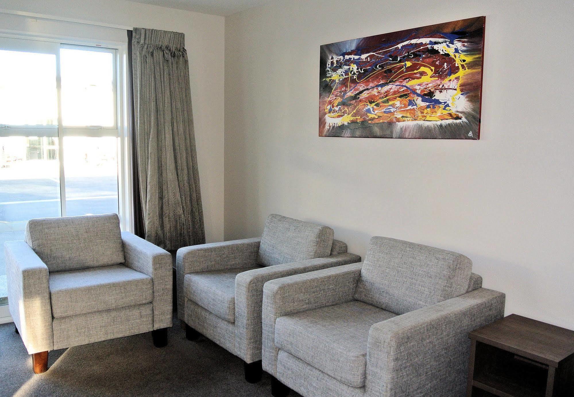 Oxford Village Motels מראה חיצוני תמונה